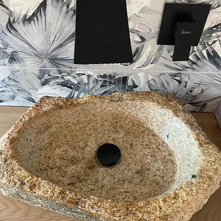 Portugals Infinity Eco Farmház